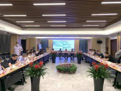 两专委会在尊时凯龙座谈节地生态建设